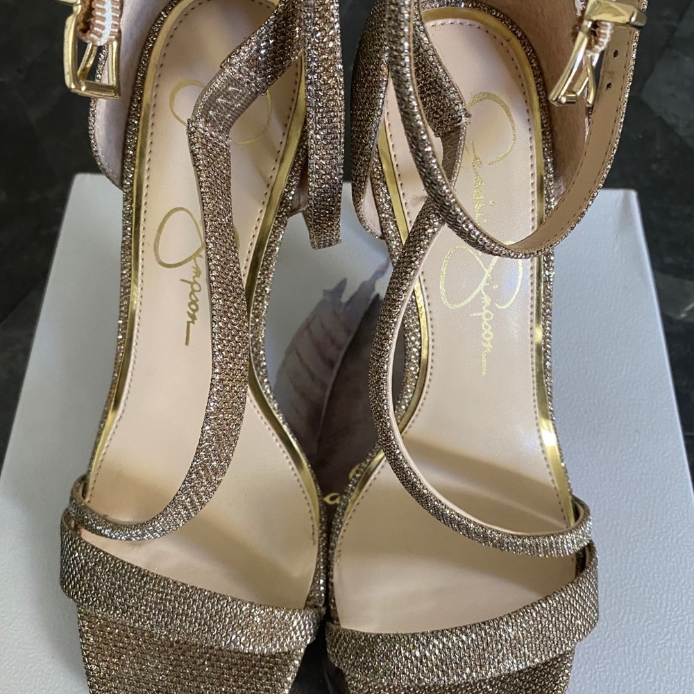 Jessica Simpson Rayli Metallic Sparkle Open Toe 8